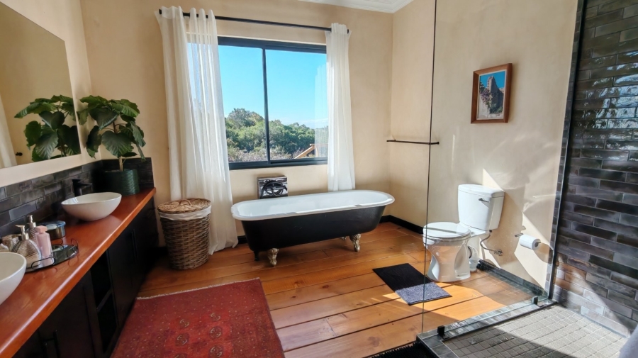 4 Bedroom Property for Sale in Hansmoeskraal A H Western Cape